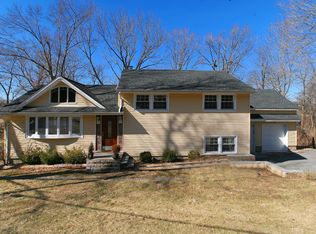 80 Valley View Rd, Lafayette, NJ 07848