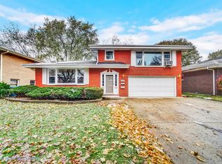 438 Edwards Ave, Dundee, IL 60118