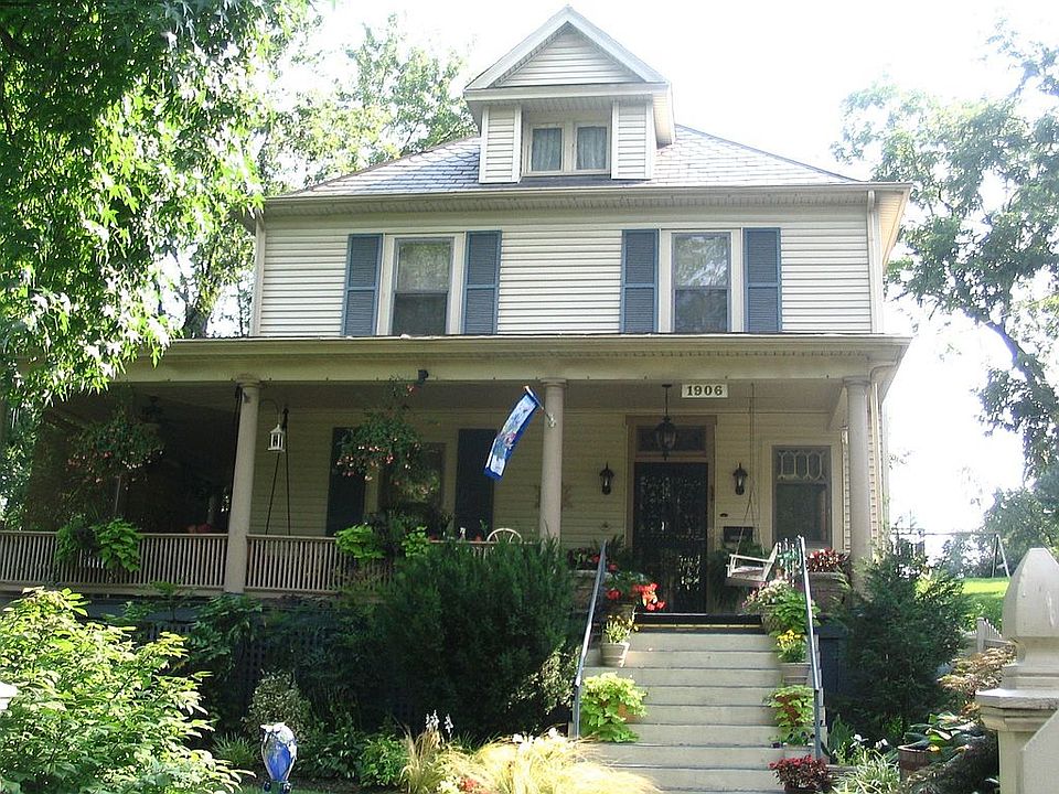 1906 Cambridge Ave., SW