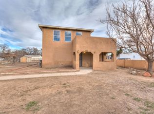 538 La Vega Dr SW, Albuquerque, NM 87105