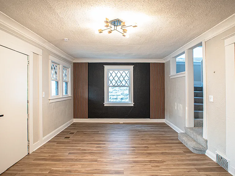3417 Bellefontaine St — Photo 4