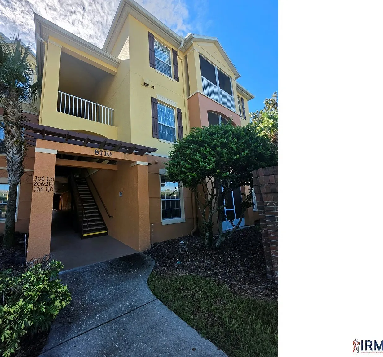 3 bedroom 2 bathroom condo Horizons at Vista Lakes — Photo 1