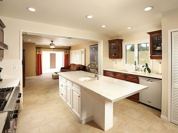 Gorgeous Chefs kitcken