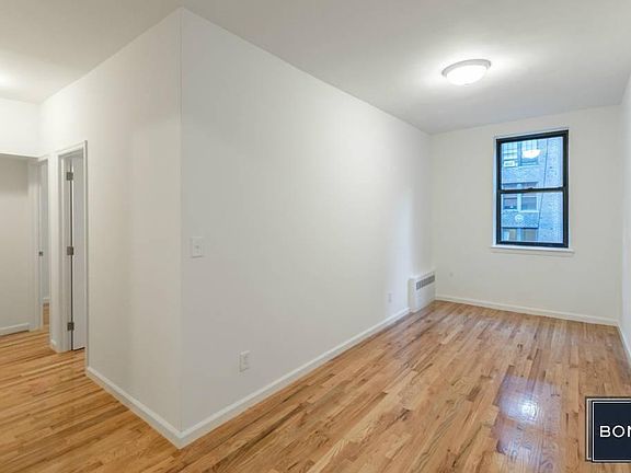 3rd image of 340 E 53rd St APT 4A