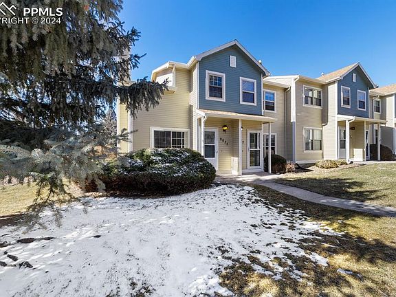 2nd image of 8075 Lexington Park Dr