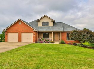 8604 Roth Farm Ln, Alexandria, KY 41001