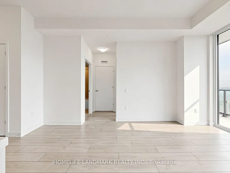5858 Yonge St #LPH25 — Photo 7