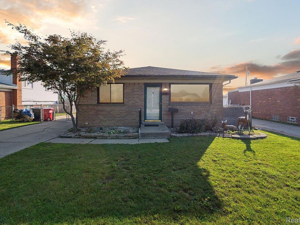 1st image of 28744 Barkman St