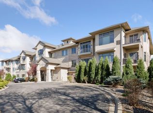 555 Oak Ridge Pl APT 150, Hopkins, MN 55305