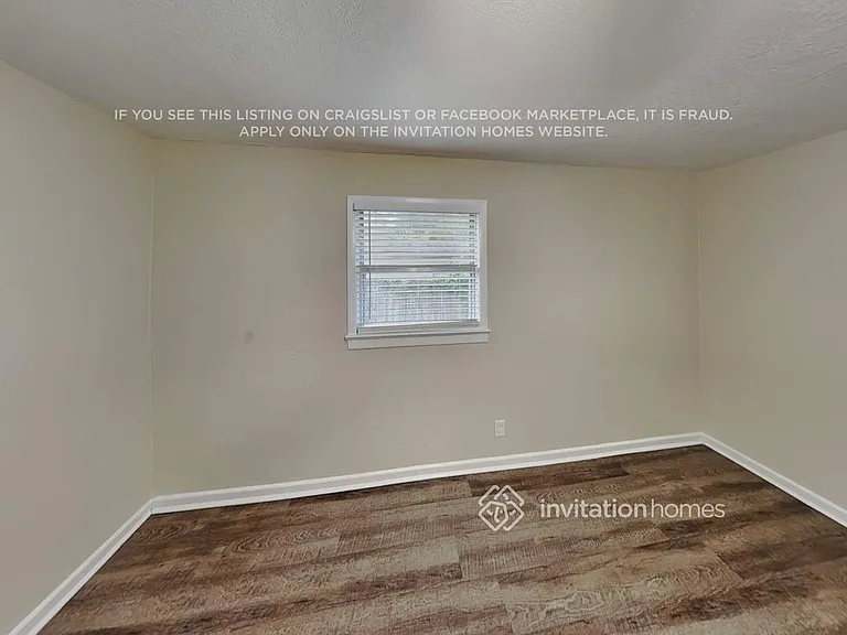 1317 S Mellonville Ave — Photo 12