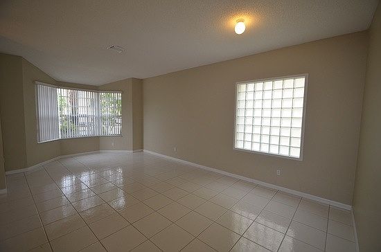 4th image of 15541 NW 12th Ct