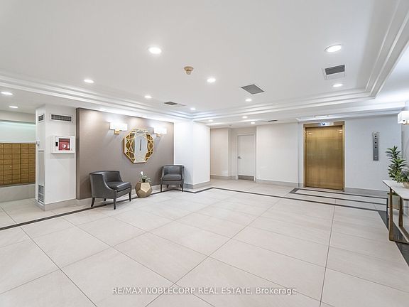 4th image of 22 Hanover Rd Unit 1107