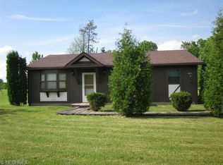 10113 Tallmadge Rd, Diamond, OH 44412