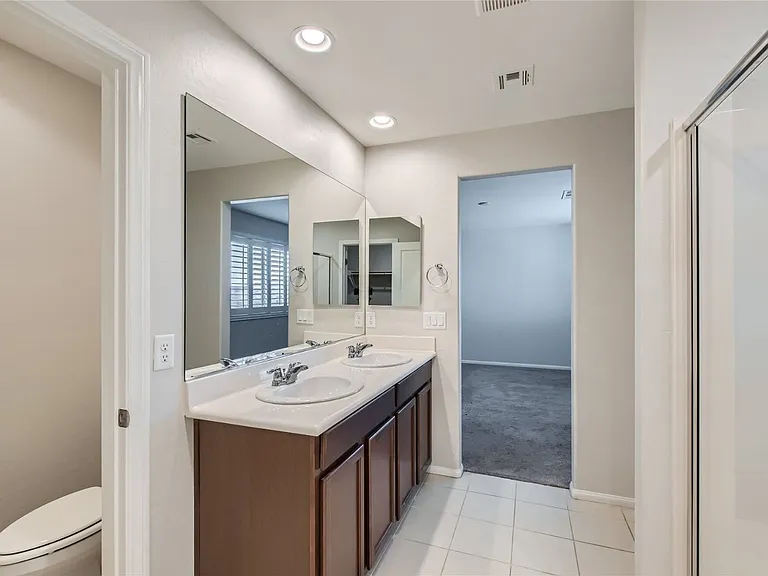 17 Pivot Ave — Photo 13