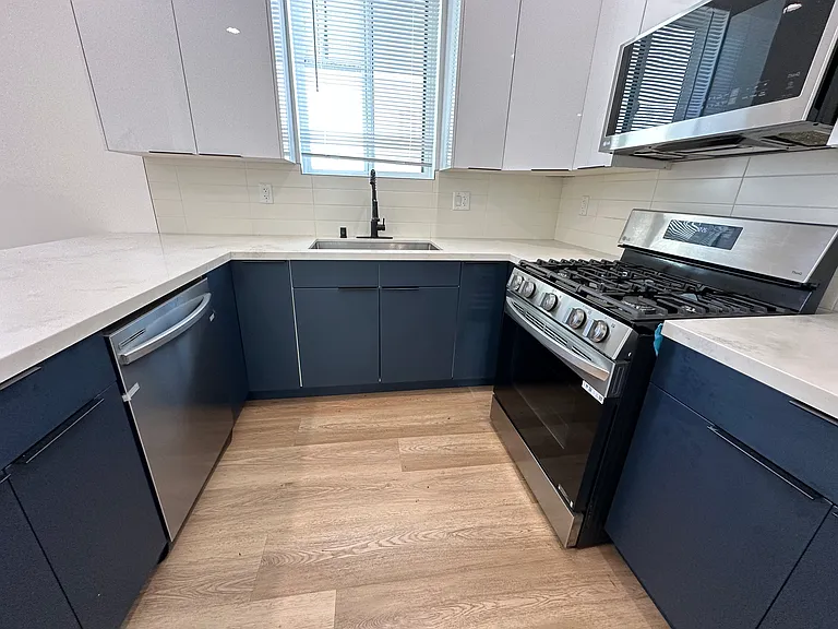 2919 S Burnside Ave #1 — Photo 48