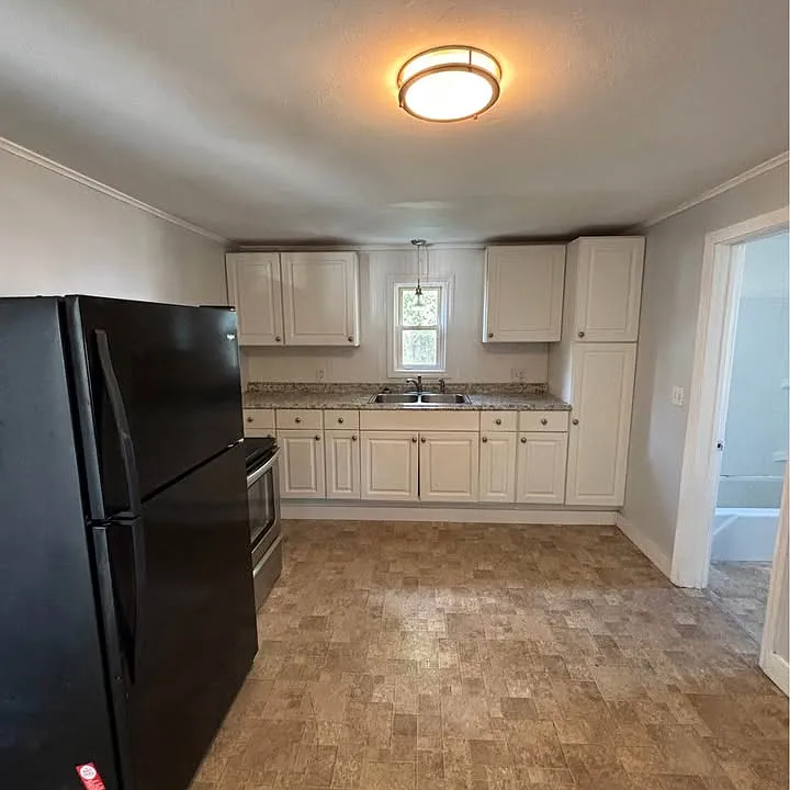211 Hill St #102