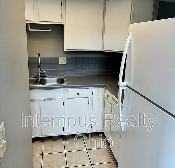 21 King Arthur Ct — Photo 5