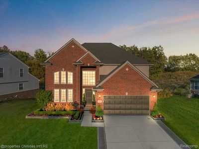 24910 Thurber Trl, South Lyon, MI, 48178