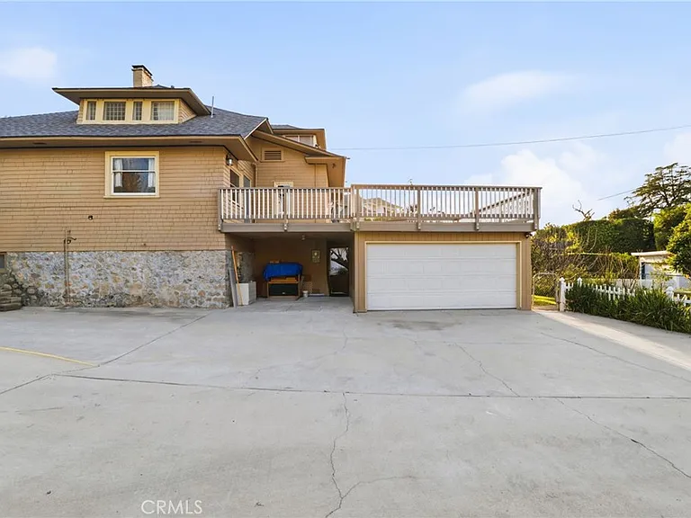 1200 Cedar Ave — Photo 45