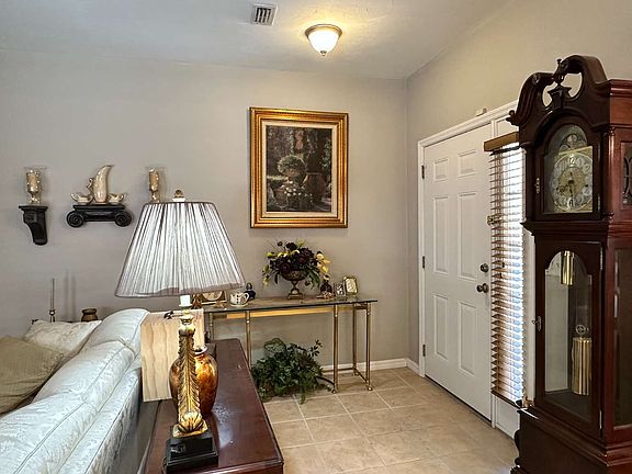 2nd image of 1705 SW Paloma Ct