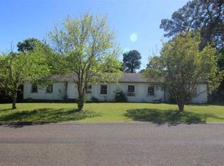 402 W Broadway St, Longview, TX 75604