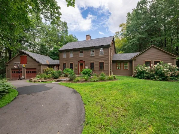 119 Elm St, Shelburne Falls, MA 01370