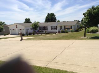 1103 Wood Duck Rd, Arnolds Park, IA 51331