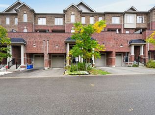 215 Harding Park St, Newmarket, ON L3Y0E3
