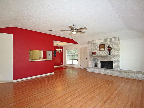 5th image of 105 Greenshire Dr