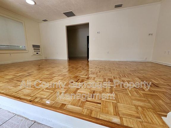4th image of 424 Wildwood Way