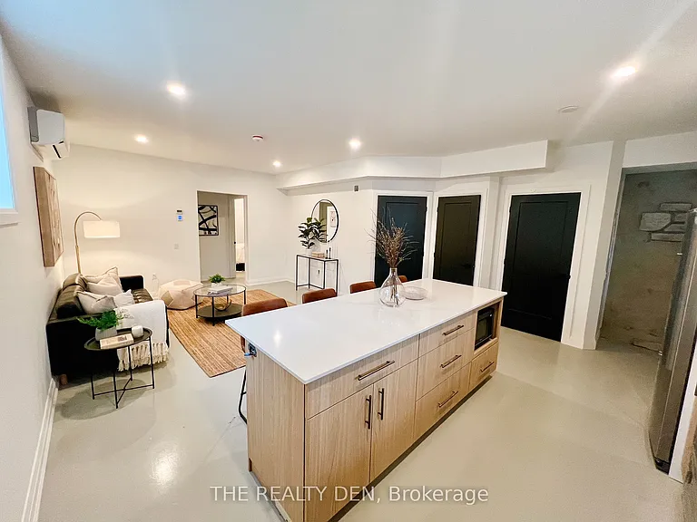 150 Alma St #101 — Photo 4