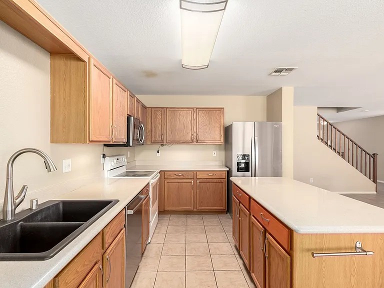1310 E Beth Dr — Photo 18