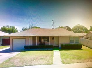 1813 W Hampton Way, Fresno, CA