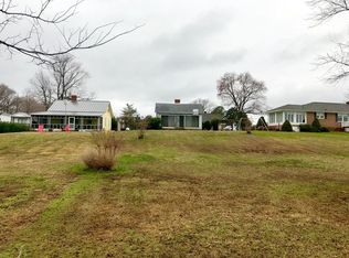 189 Point Breeze Ln, Dunnsville, VA 22454