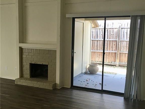 4th image of 2827 Nova Dr