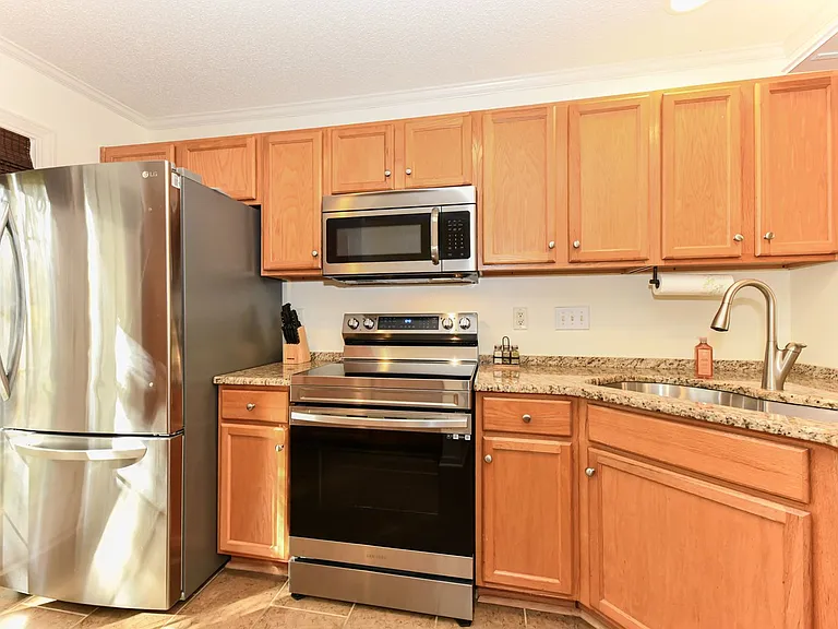 5625 Fellowship Dr — Photo 31