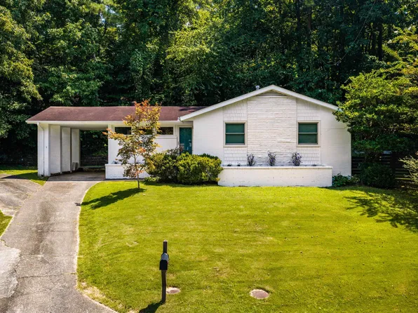 661 Bourbon Cir, Birmingham, AL 35213