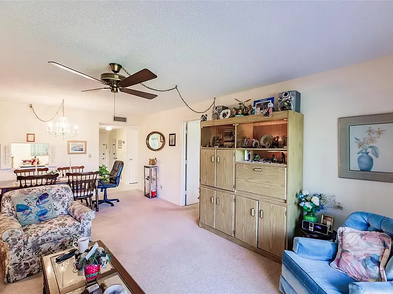 1540 Glen Oaks Dr E #B-221 — Photo 14
