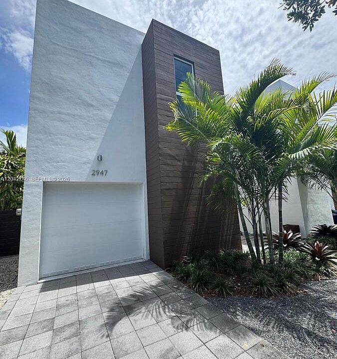 1st image of 2947 SW 27th Ter