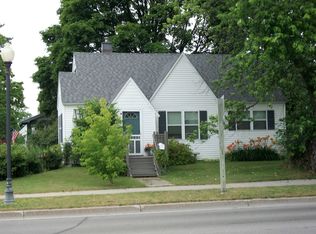 223 S 3rd Ave, Alpena, MI 49707