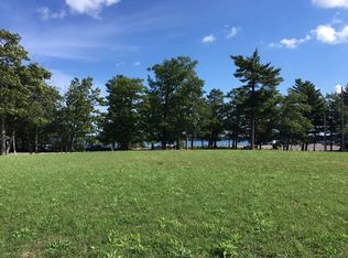 1310 Picnic Rocks Dr, Marquette, MI 49855