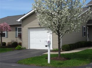 16 Union Cmn, Williamsville, NY 14221