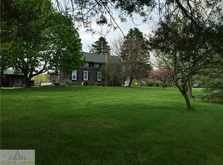 5543 Cutler Rd, Bath, MI 48808