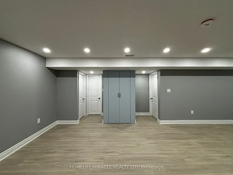 35 Merrimac Dr — Photo 22