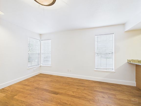 5th image of 7685 Northcross Dr Unit 805