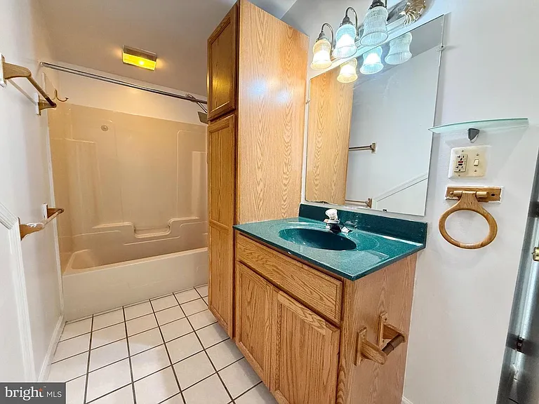 604 Primos Ave #G — Photo 11