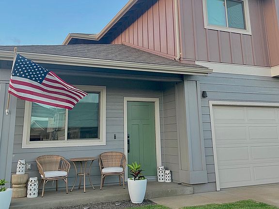 Front Lanai up close.