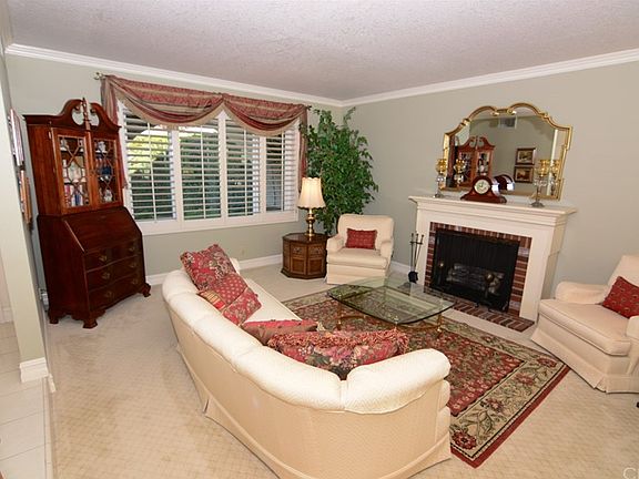 5th image of 886 W Gina Ct
