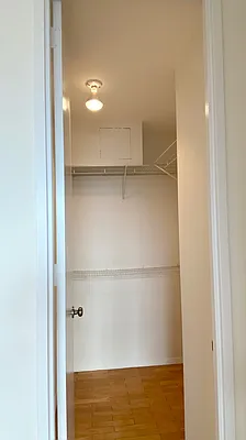 Rented by RELO REDAC INC. | media 25