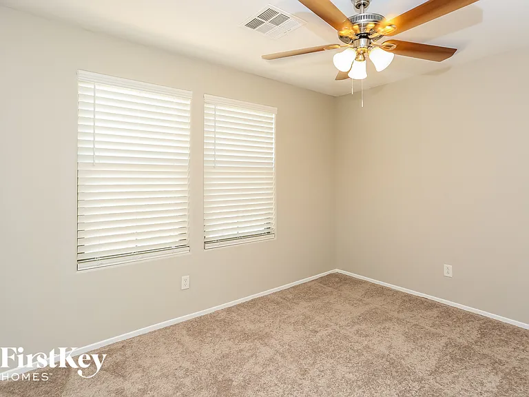 10841 Pearl River Ave — Photo 9